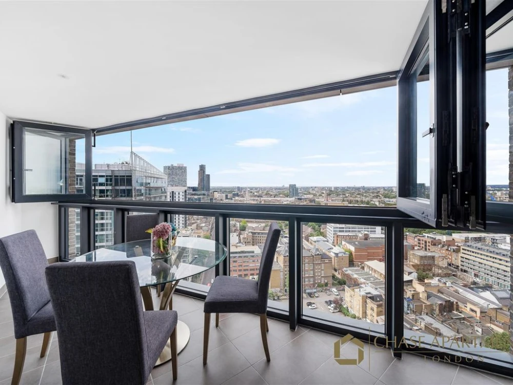 Places To Rent 3 bed flat to rent, Wiverton Tower, Aldgate Place E1 | krispyhouse