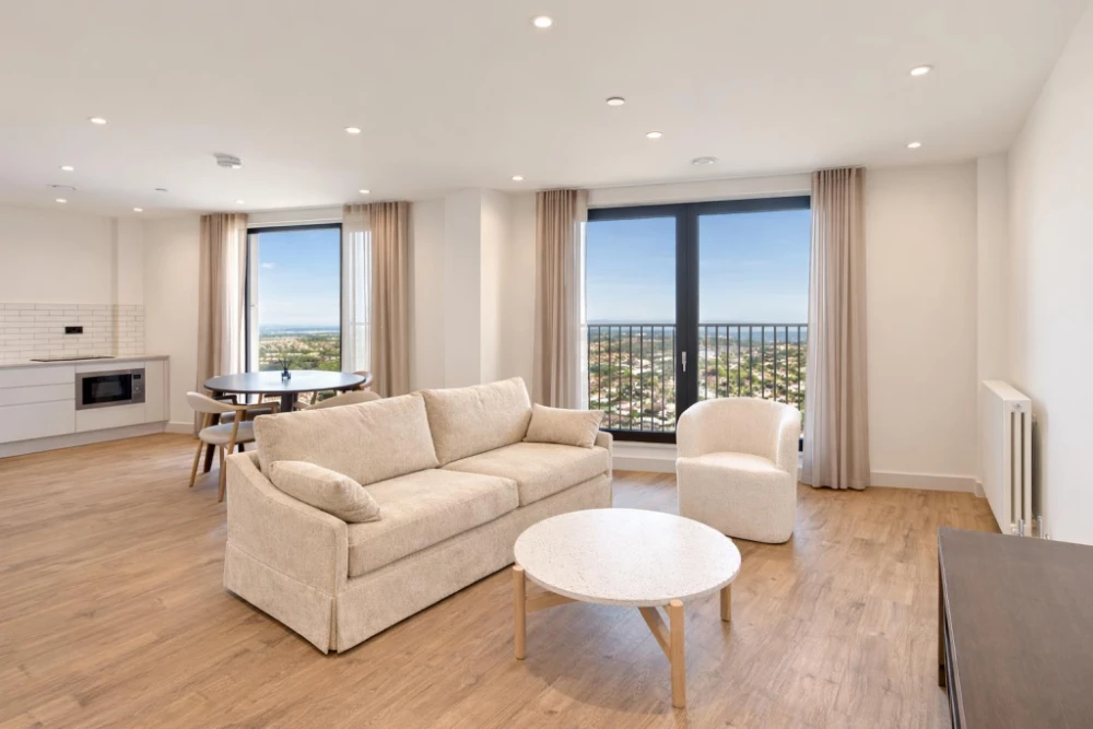 2 bed flat to rent, The Eades, Selborne Road London E17 | krispyhouse